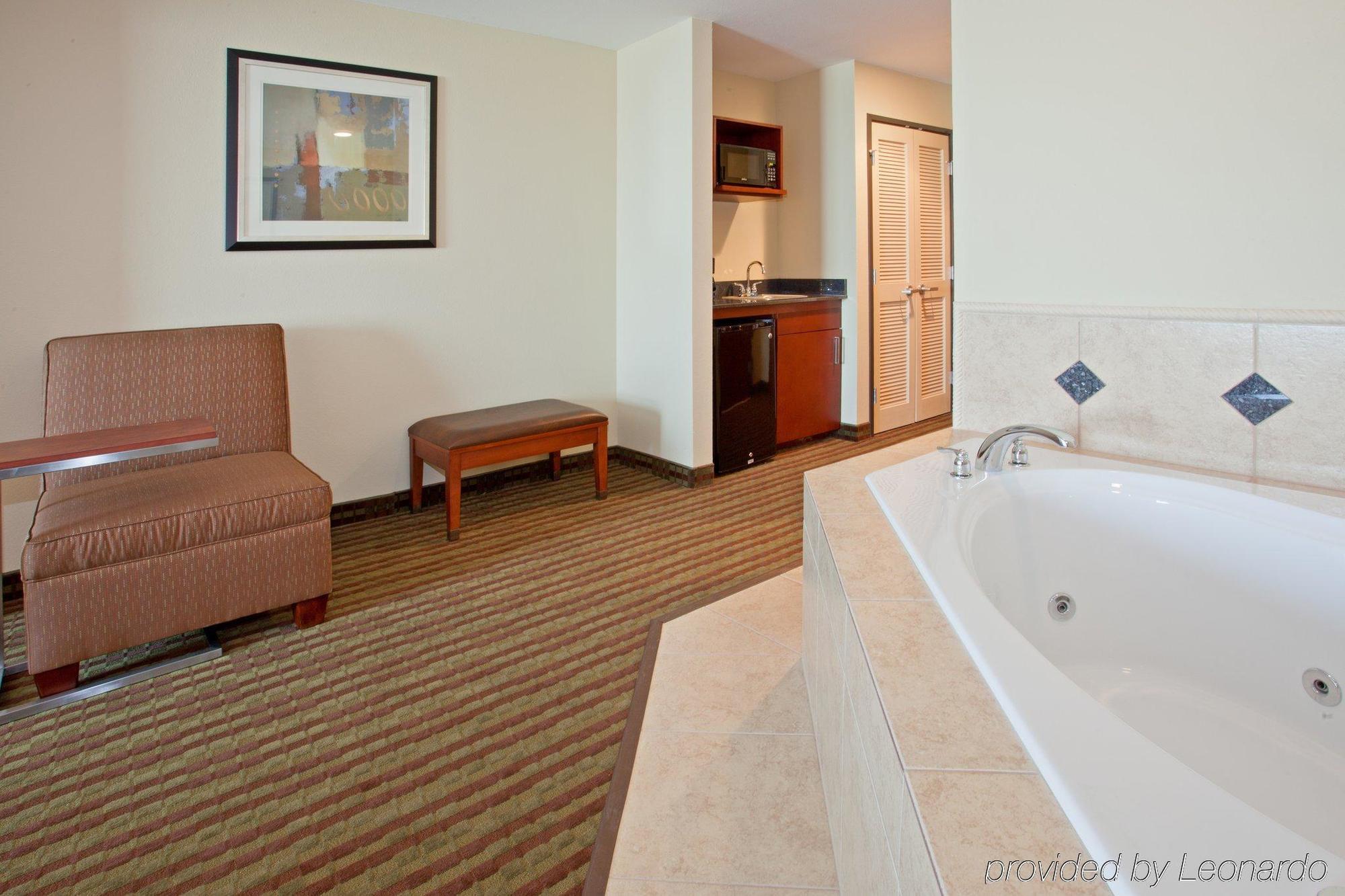 Austin North By Ihg Hotel 3*